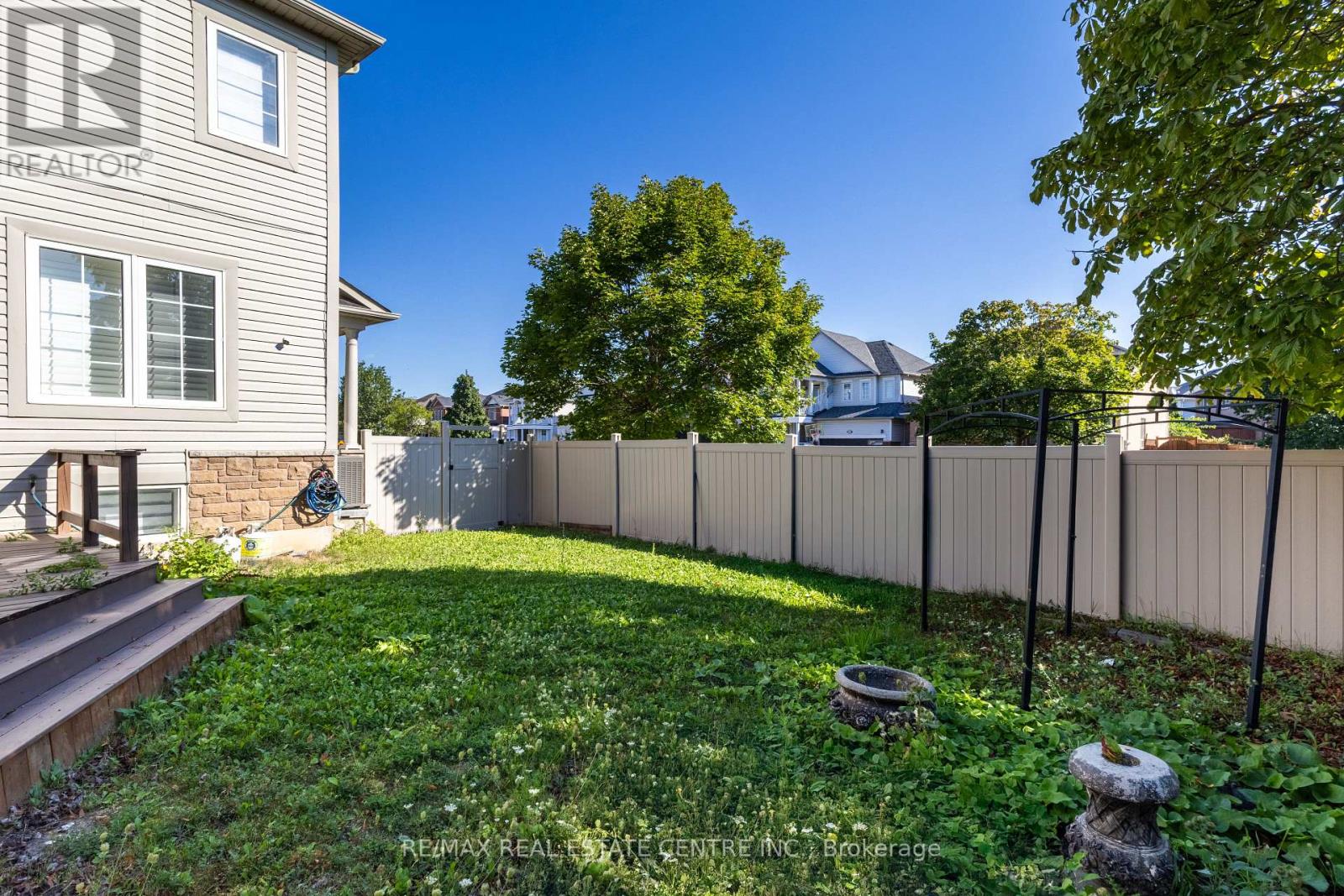2 Bramoak Crescent, Brampton, Ontario  L7A 1T7 - Photo 45 - W12377399