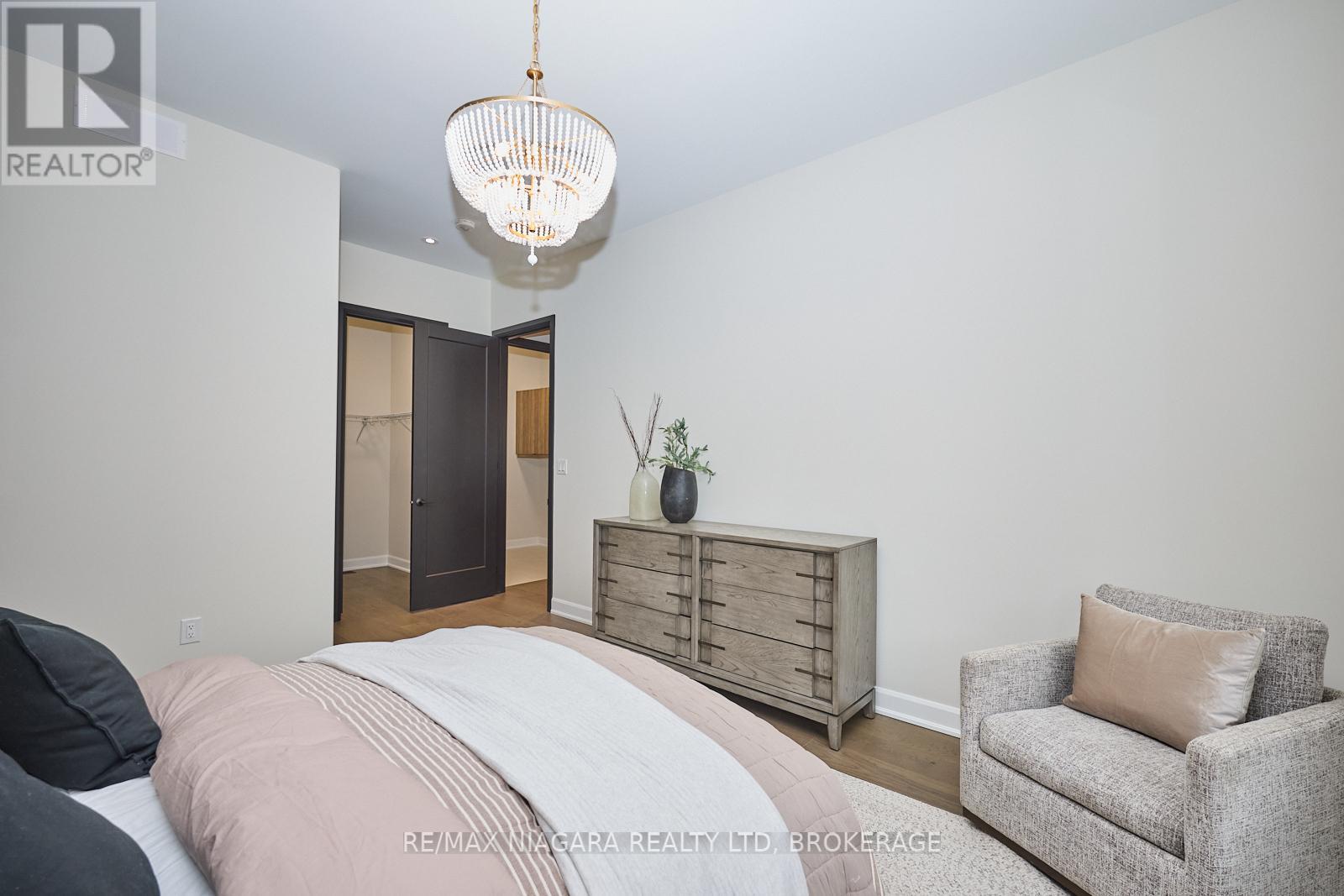 6 Butternut Crescent, Fort Erie, Ontario  L0S 1N0 - Photo 13 - X12380825