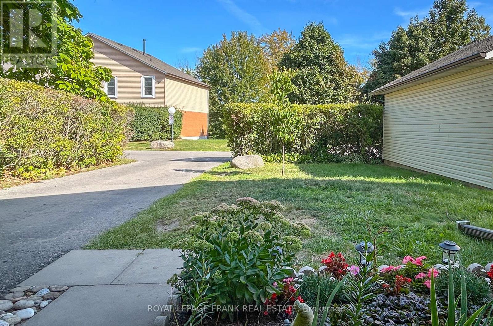 Property at 9 - 1055 CENTRAL PARK BOULEVARD N image 4