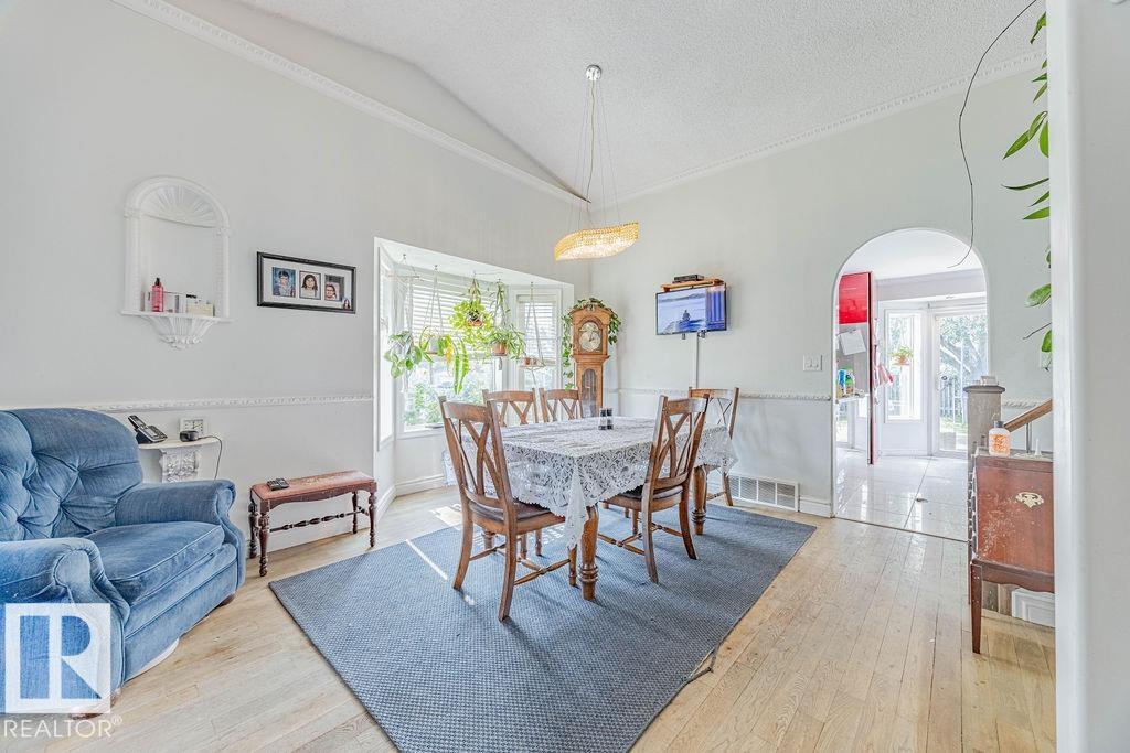 5904 189 St Nw Nw, Edmonton, Alberta  T6M 2G5 - Photo 7 - E4456013