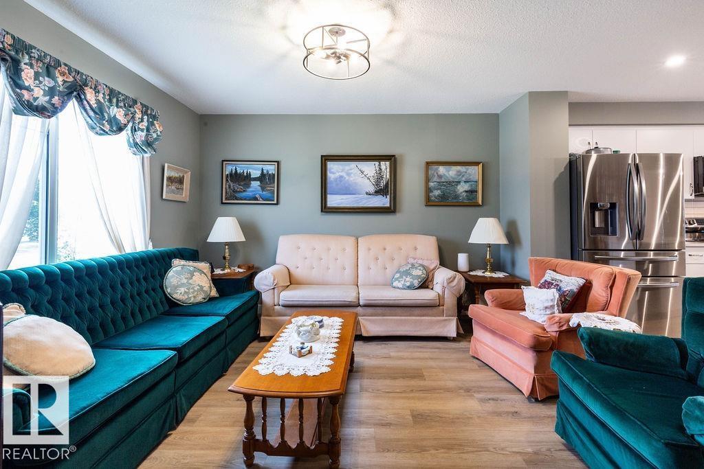 1537 Sandstone Bv, Sherwood Park, Alberta  T8H 1Z8 - Photo 11 - E4456015