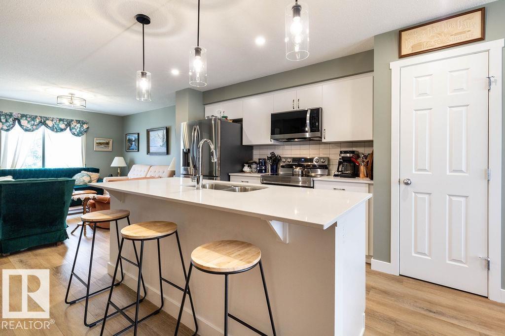 1537 Sandstone Bv, Sherwood Park, Alberta  T8H 1Z8 - Photo 4 - E4456015