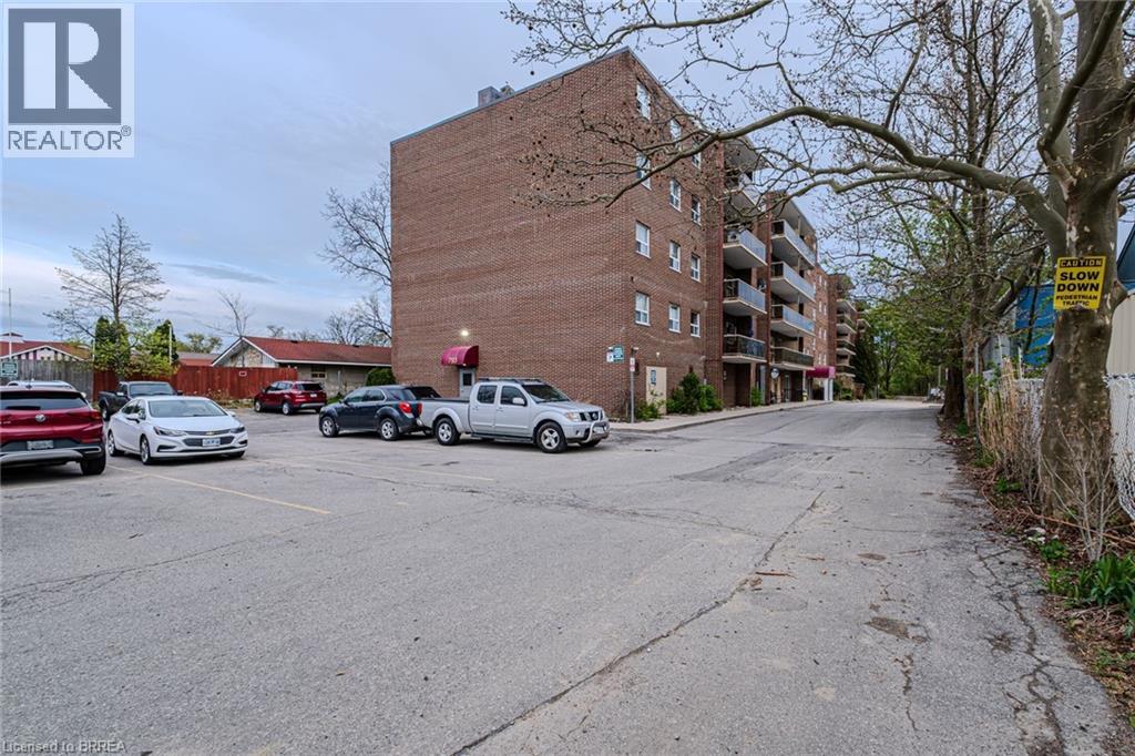 793 Colborne Street Unit# 117, Brantford, Ontario  N3S 7J3 - Photo 2 - 40766119