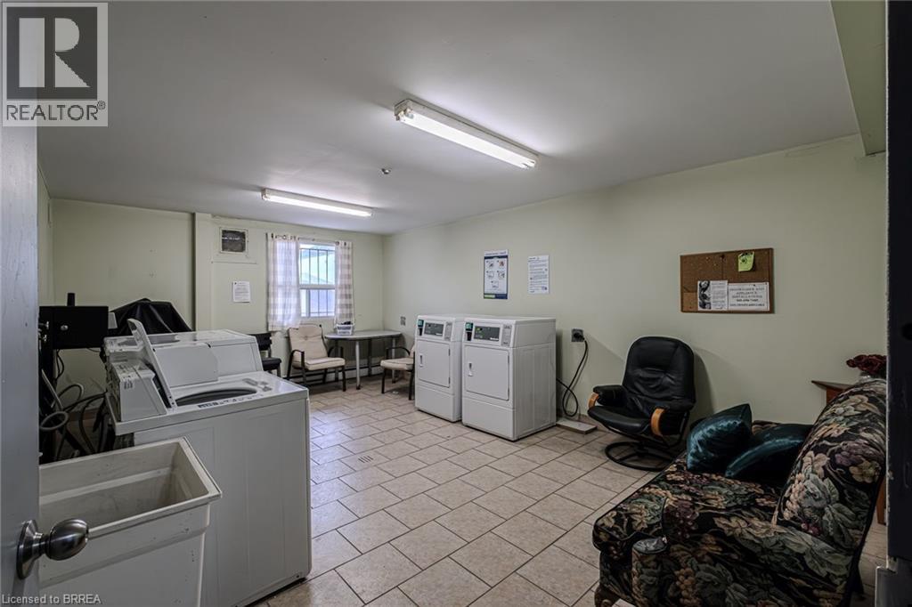 793 Colborne Street Unit# 117, Brantford, Ontario  N3S 7J3 - Photo 28 - 40766119