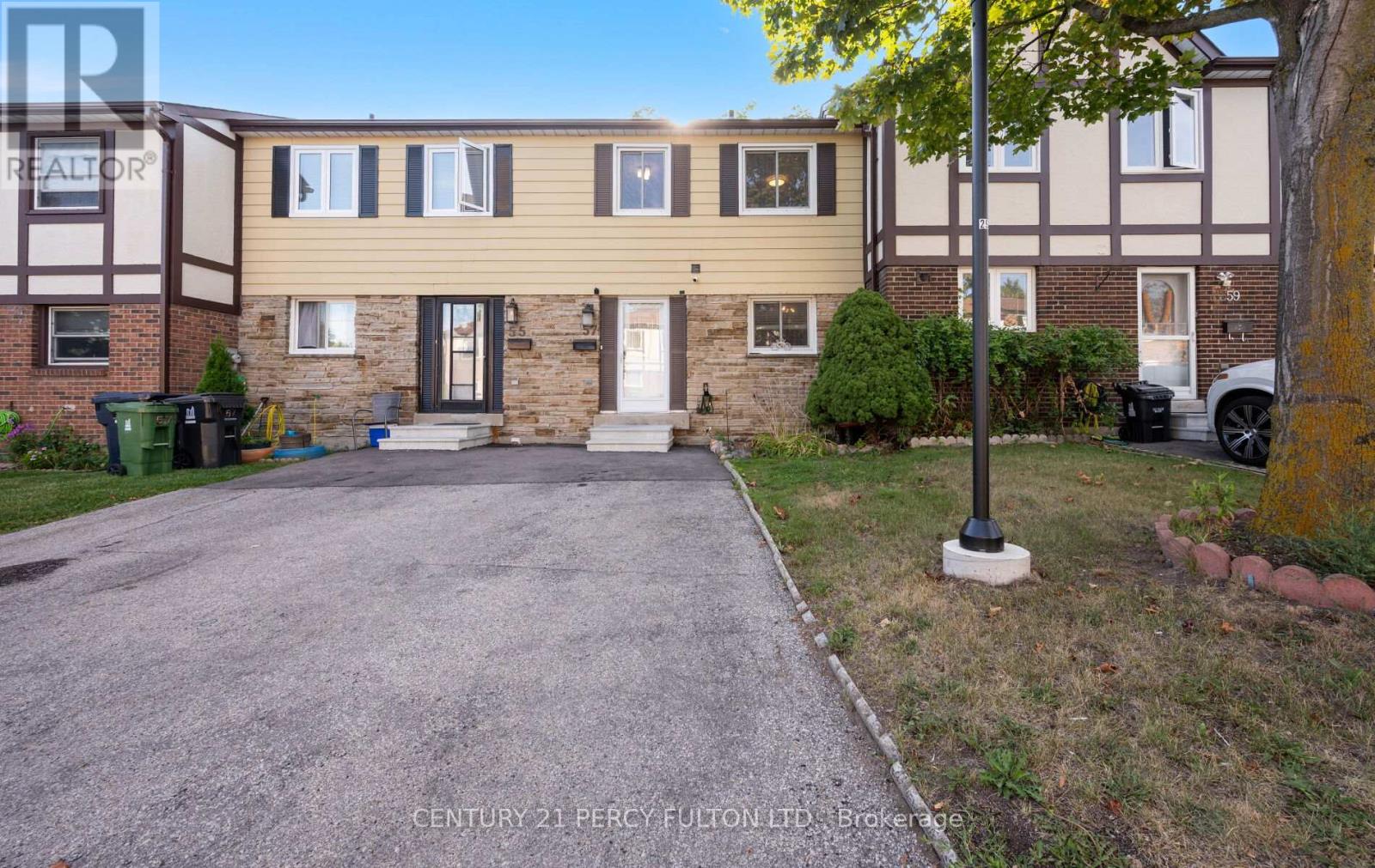 Property at 111 - 57 GOLDEN APPLEWAY image 1