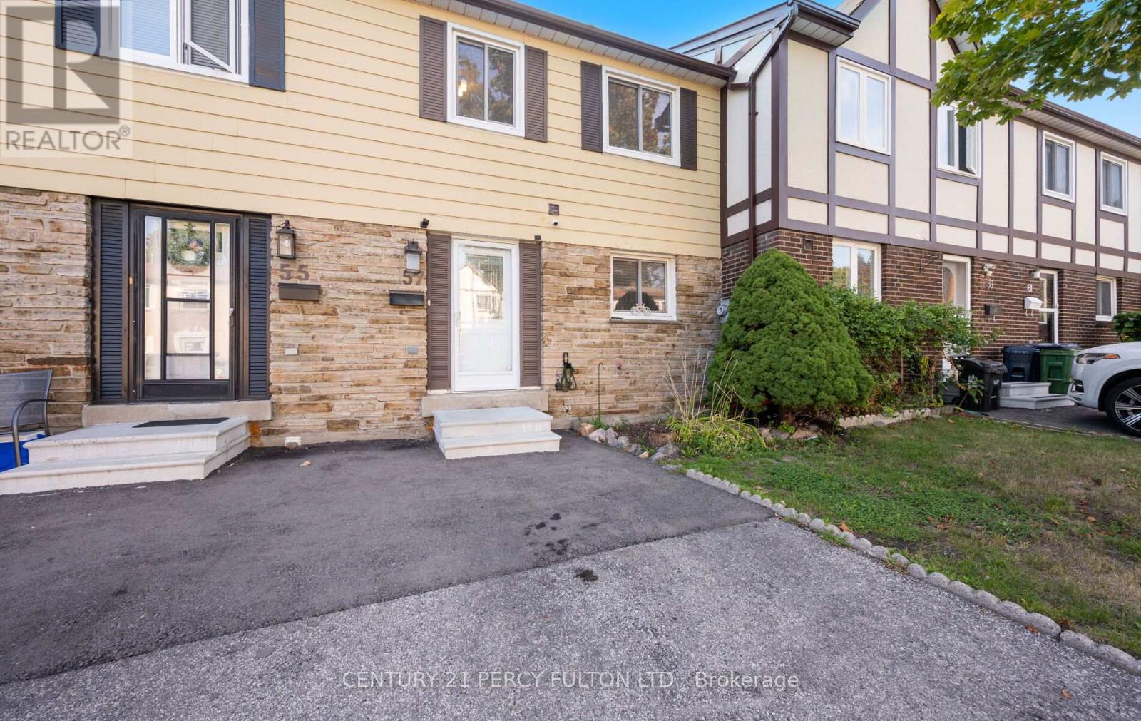 Property at 111 - 57 GOLDEN APPLEWAY image 3