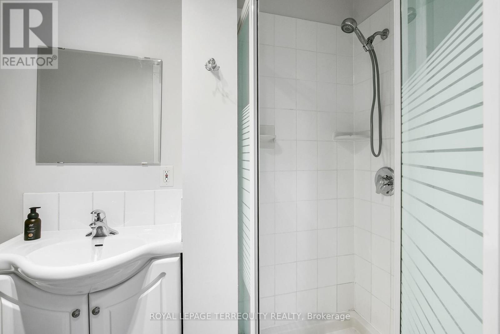 11 Urbandale Avenue, Toronto, Ontario  M2M 2G9 - Photo 16 - C12380641