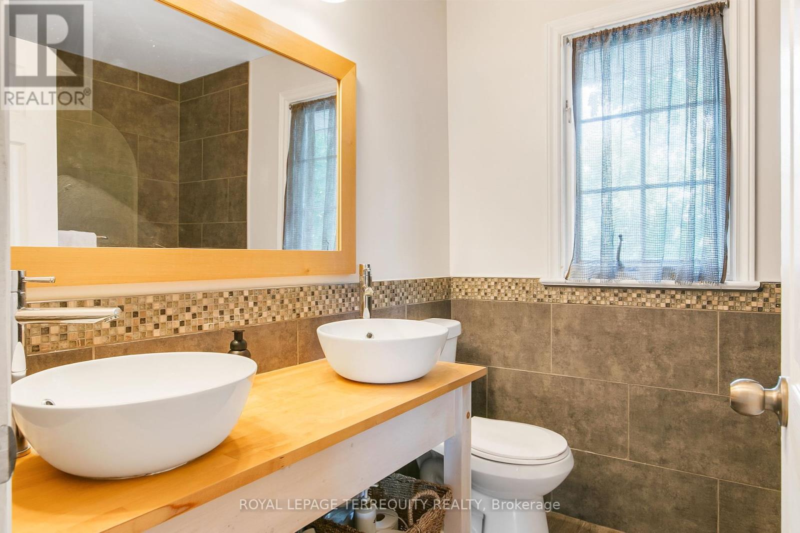 11 Urbandale Avenue, Toronto, Ontario  M2M 2G9 - Photo 28 - C12380641