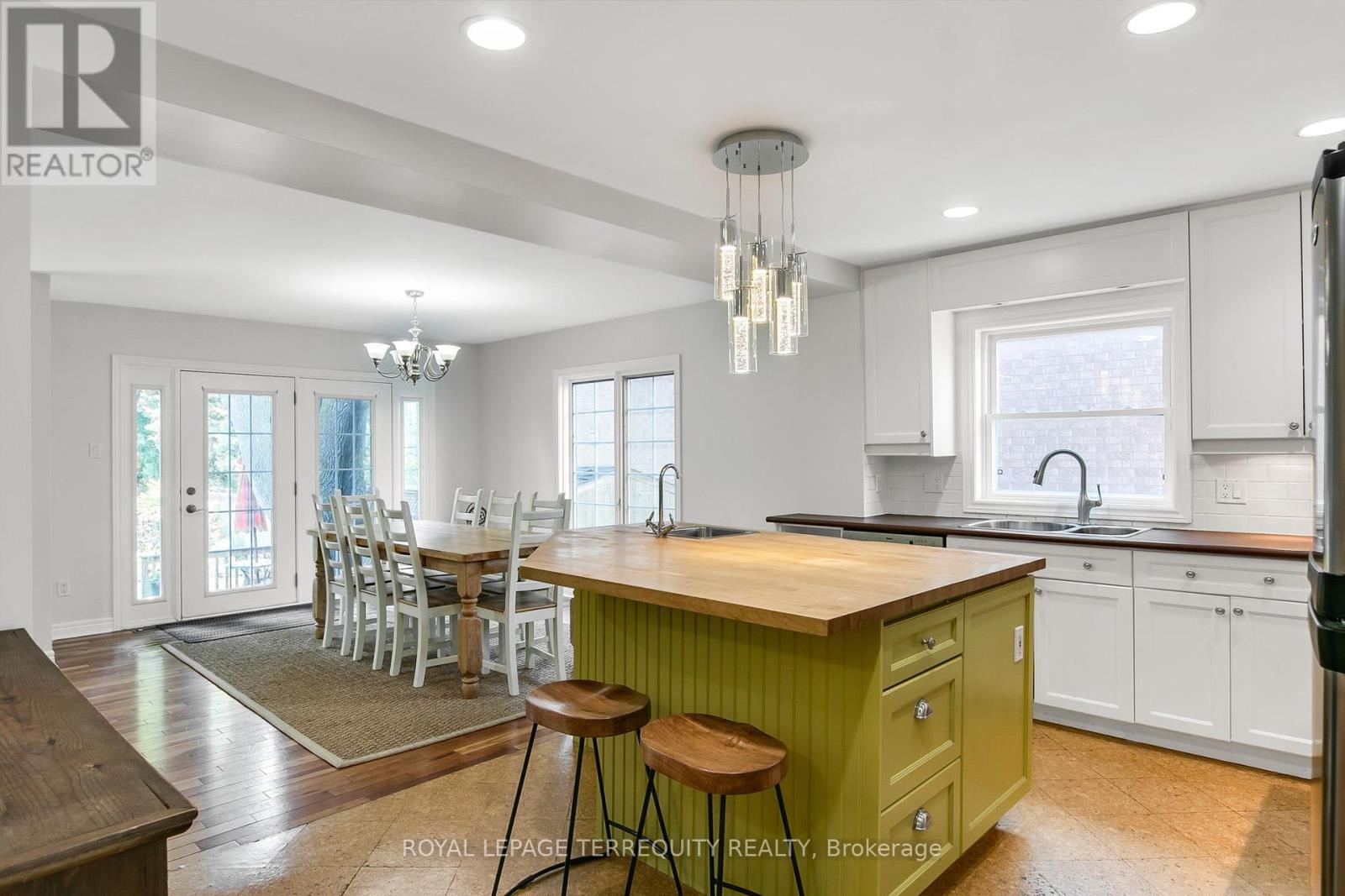 11 Urbandale Avenue, Toronto, Ontario  M2M 2G9 - Photo 8 - C12380641