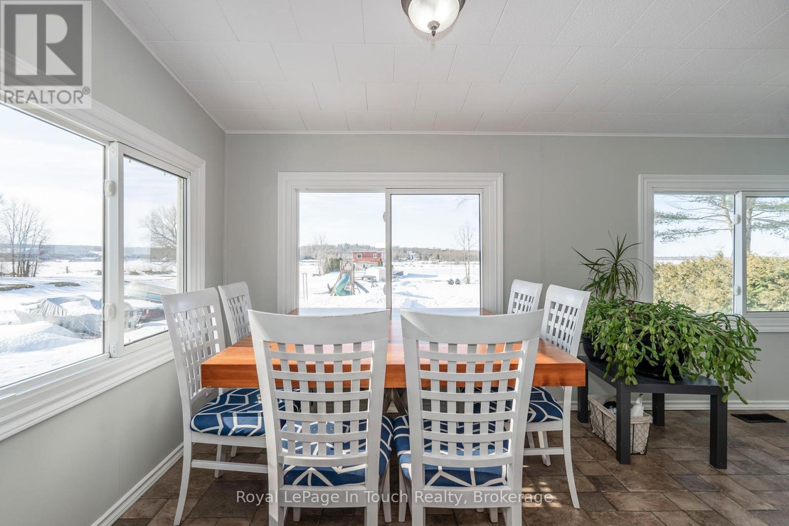 164 Duck Bay Road, Tay, Ontario  L0K 2C0 - Photo 15 - S12380853