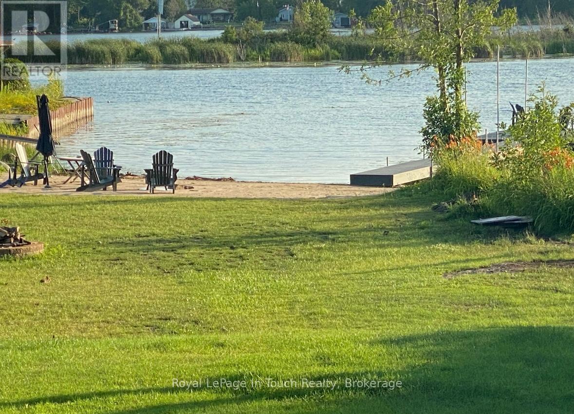 164 Duck Bay Road, Tay, Ontario  L0K 2C0 - Photo 2 - S12380853