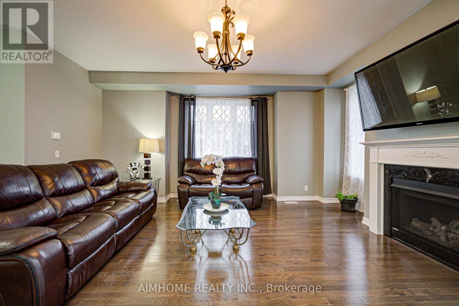 2383 Dobbinton Street, Oshawa, Ontario  L1L 0L4 - Photo 13 - E12380624
