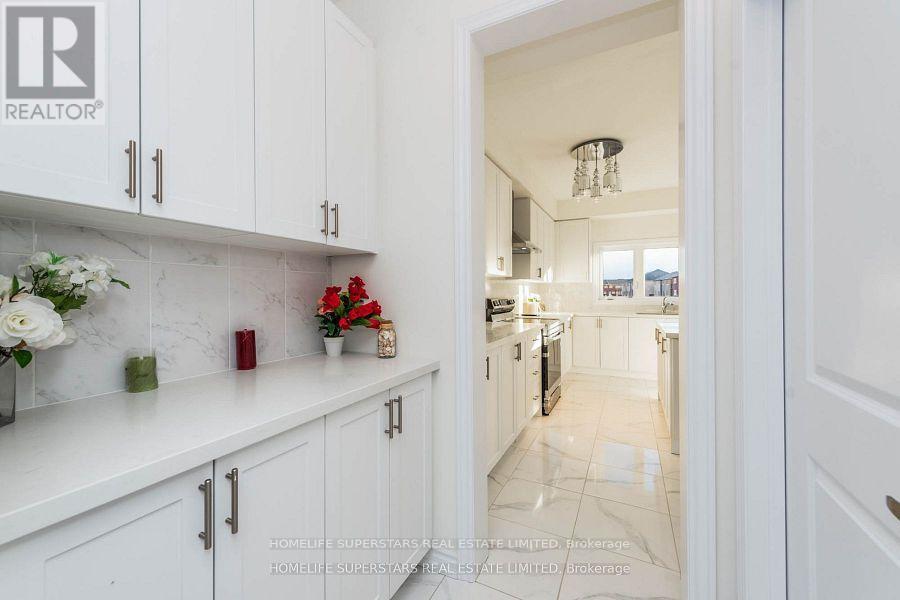 1121 Cole Street, Innisfil, Ontario  L9R 0R3 - Photo 10 - N12380692