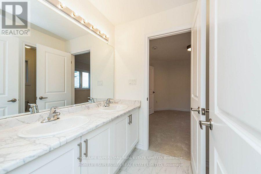 1121 Cole Street, Innisfil, Ontario  L9R 0R3 - Photo 23 - N12380692