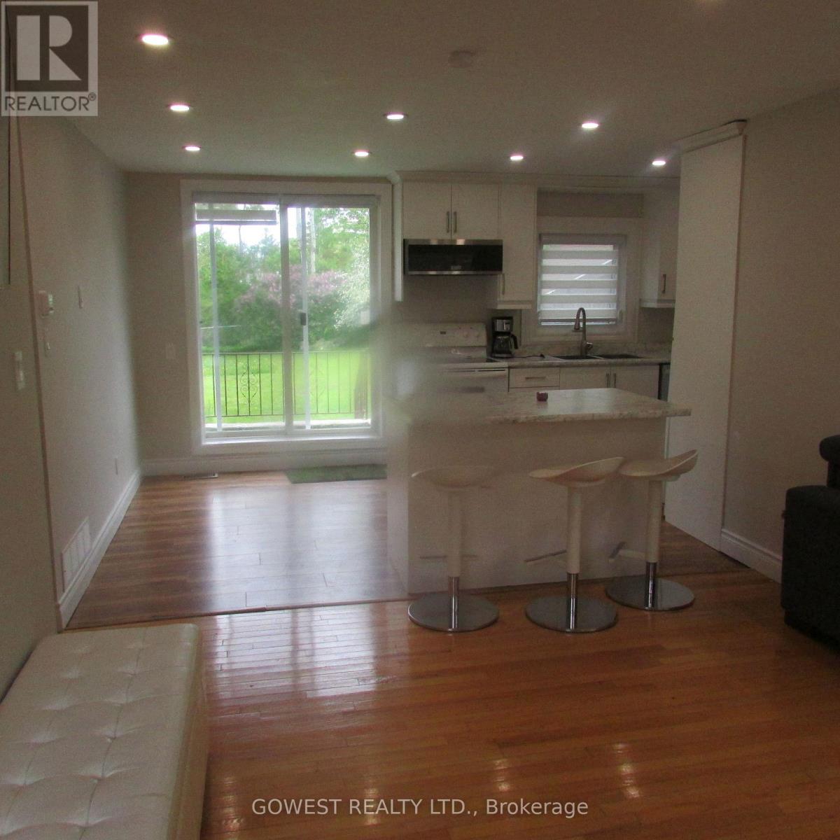137 First Avenue, Tay (Port Mcnicoll), Ontario  L0K 1R0 - Photo 16 - S12380684