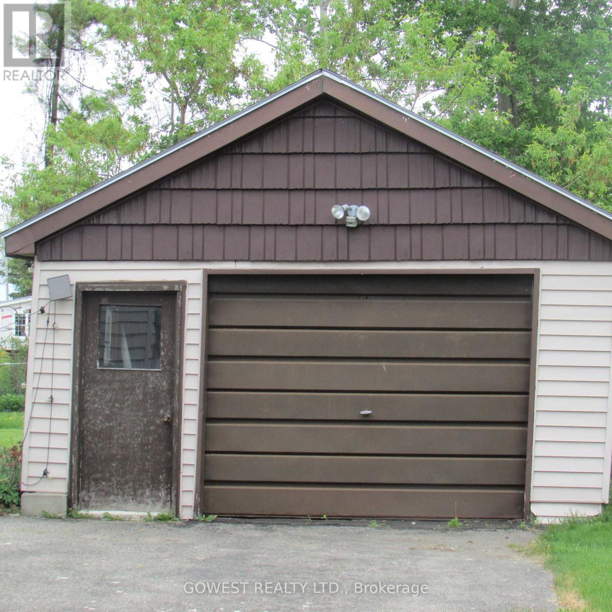 137 First Avenue, Tay (Port Mcnicoll), Ontario  L0K 1R0 - Photo 4 - S12380684