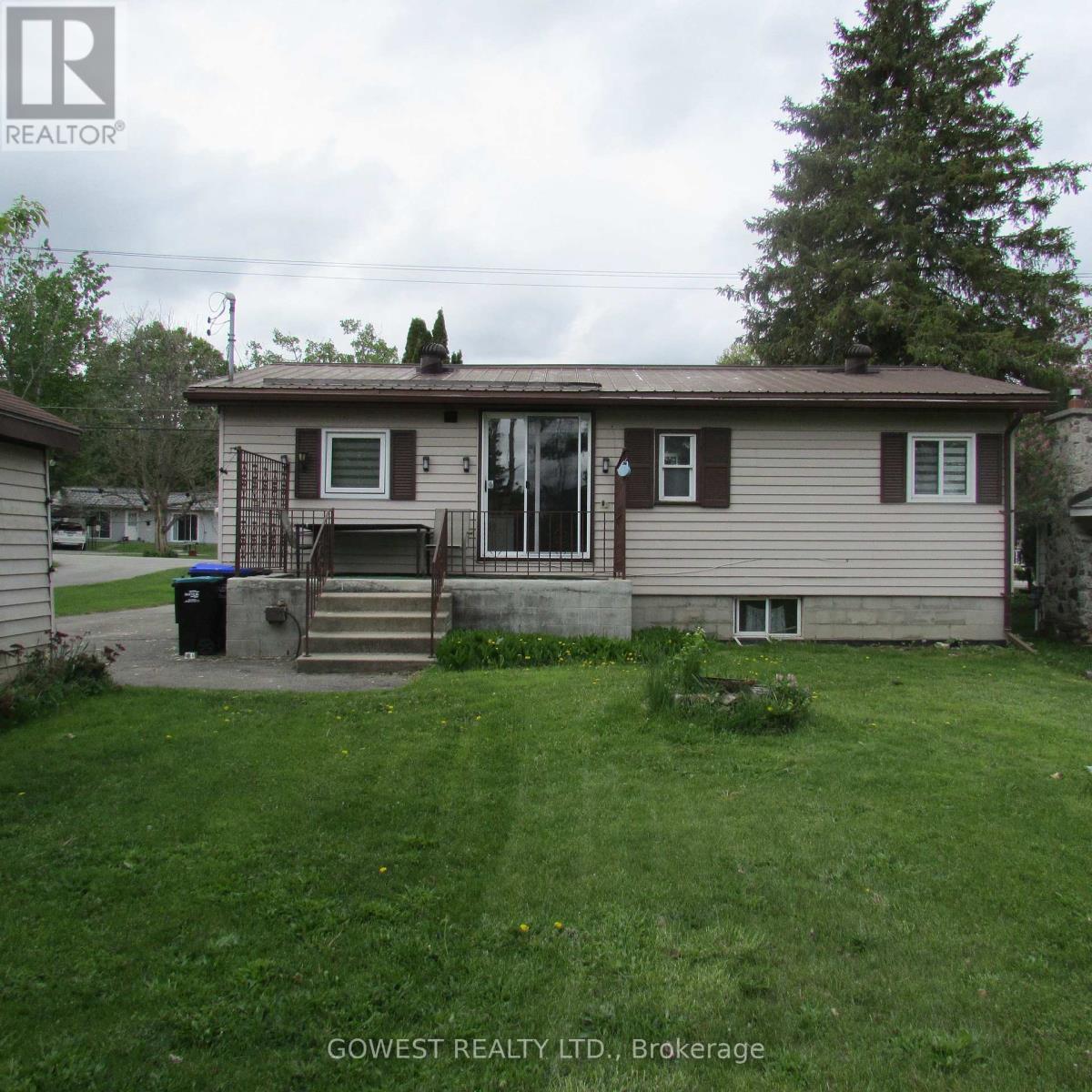137 First Avenue, Tay (Port Mcnicoll), Ontario  L0K 1R0 - Photo 8 - S12380684