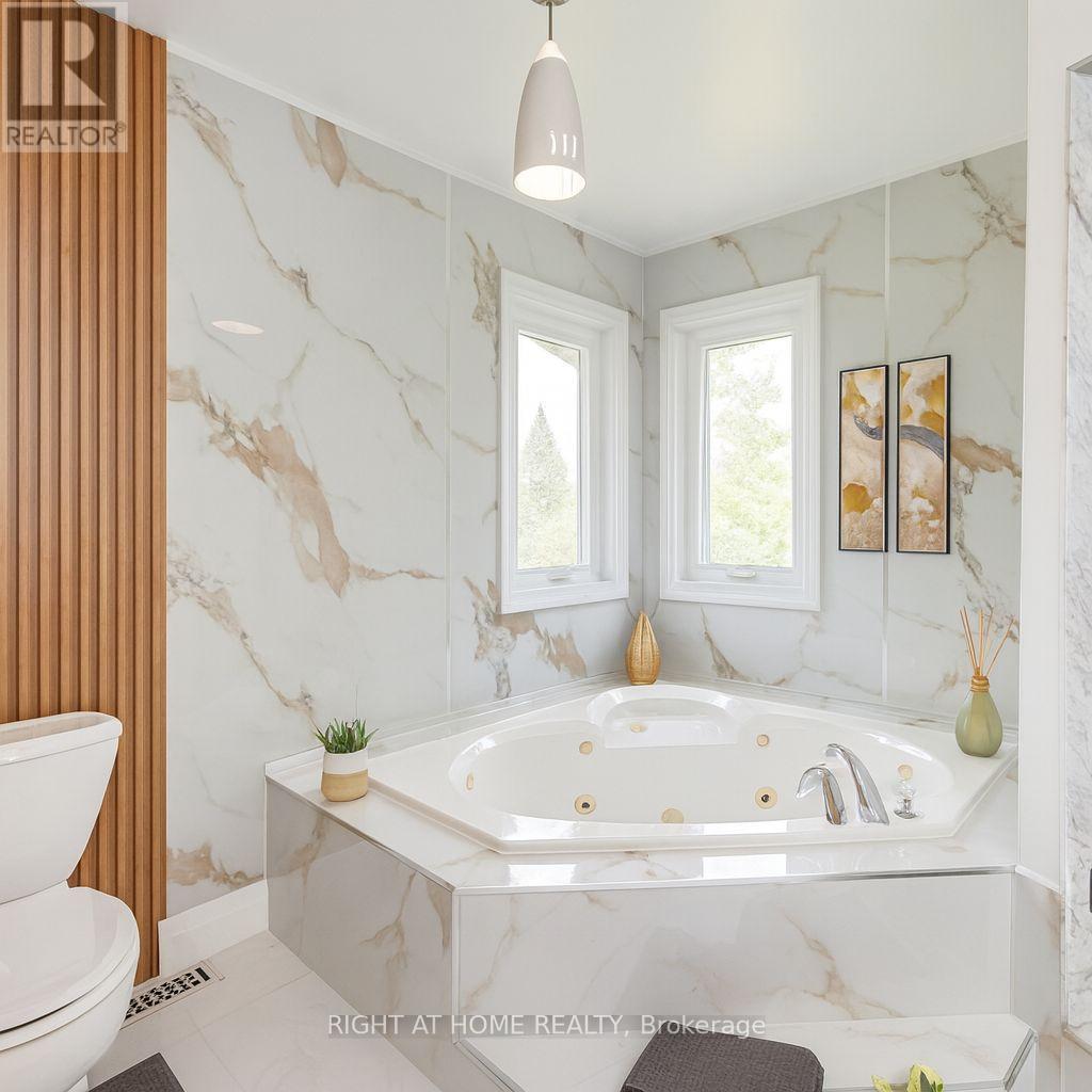 32 Grandview Crescent, Bradford West Gwillimbury, Ontario  L3Z 3L1 - Photo 20 - N12363239