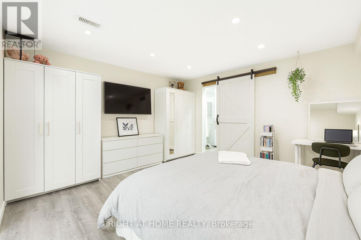 32 Grandview Crescent, Bradford West Gwillimbury, Ontario  L3Z 3L1 - Photo 24 - N12363239