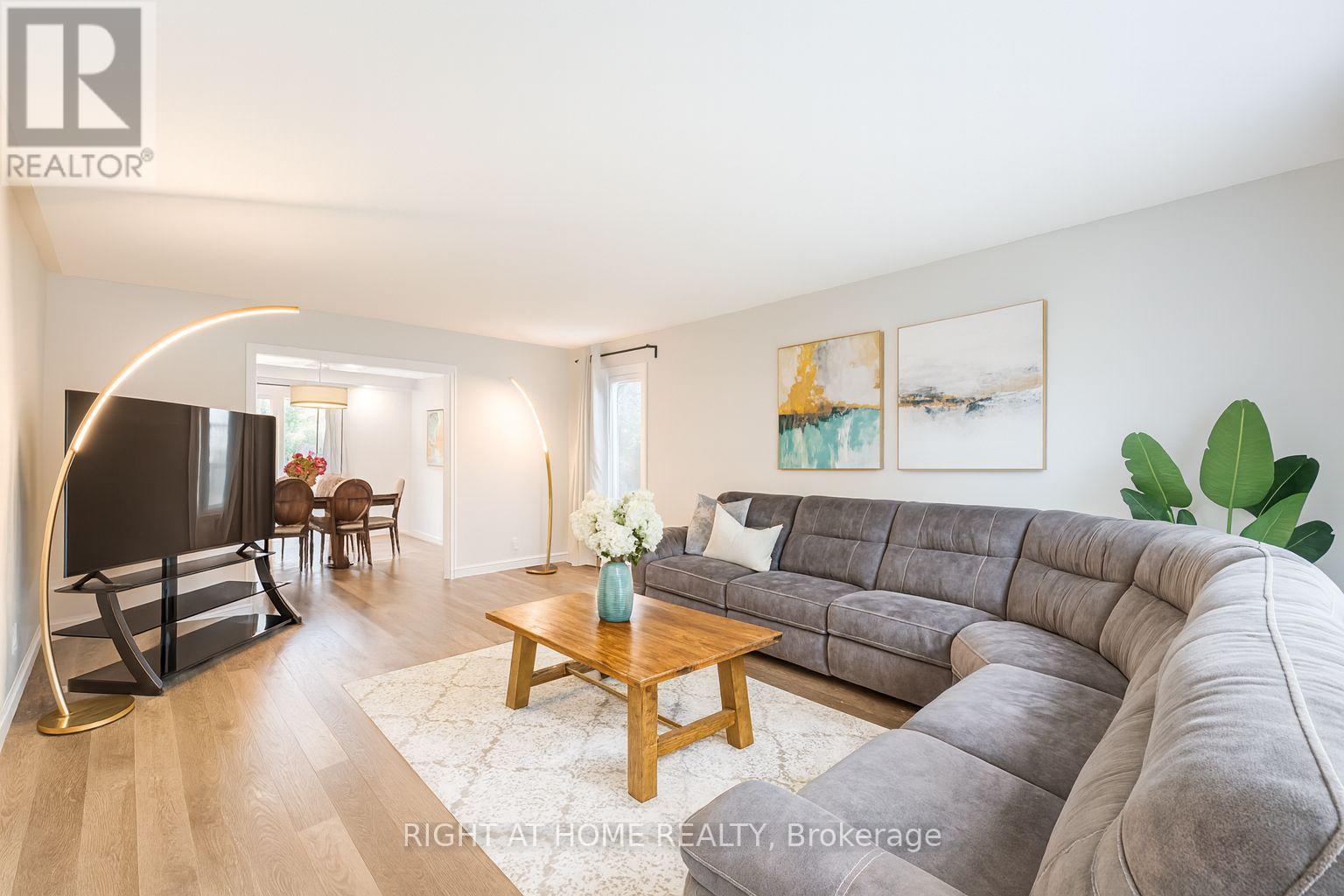 32 Grandview Crescent, Bradford West Gwillimbury, Ontario  L3Z 3L1 - Photo 15 - N12363239