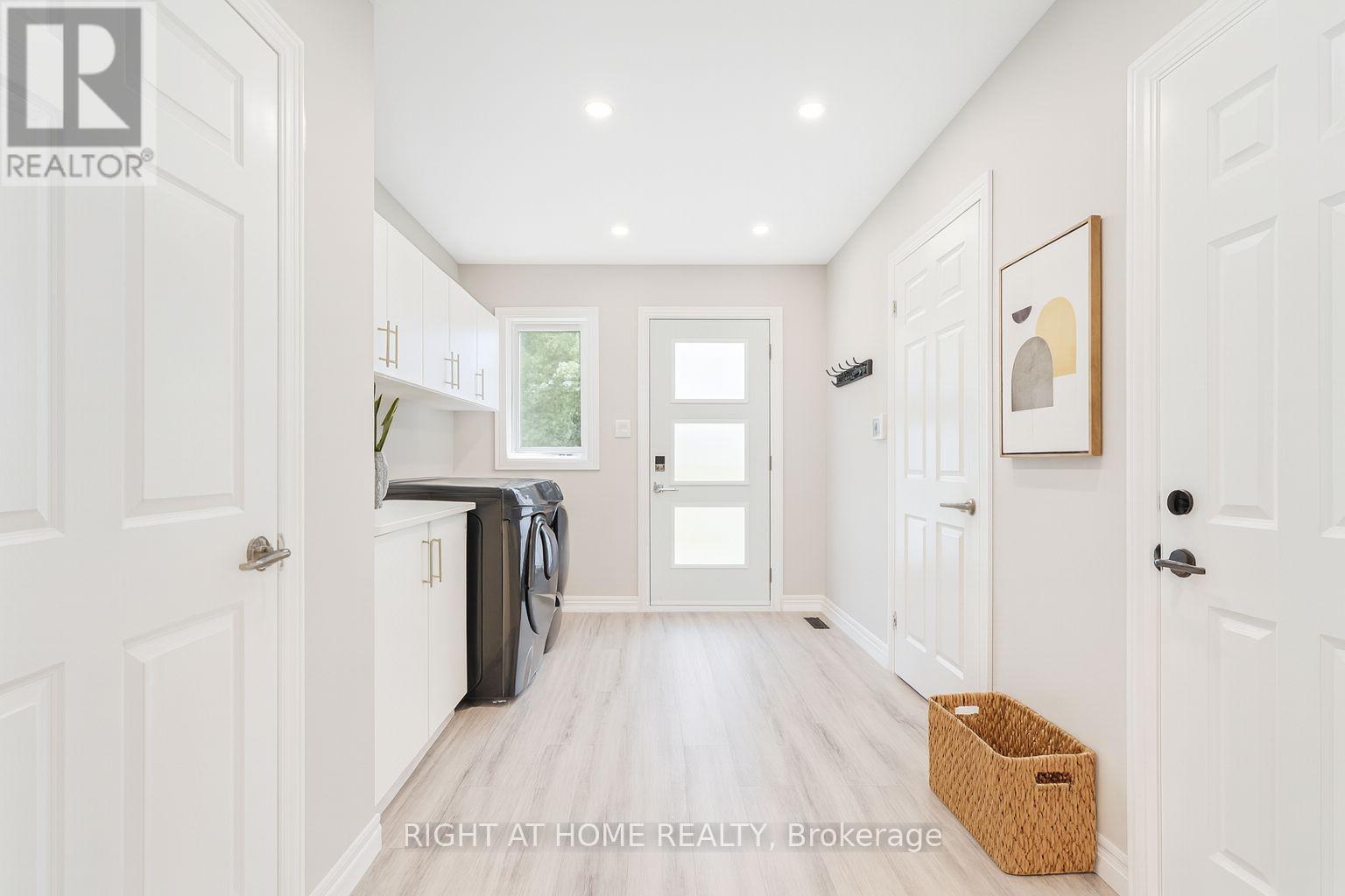 32 Grandview Crescent, Bradford West Gwillimbury, Ontario  L3Z 3L1 - Photo 16 - N12363239