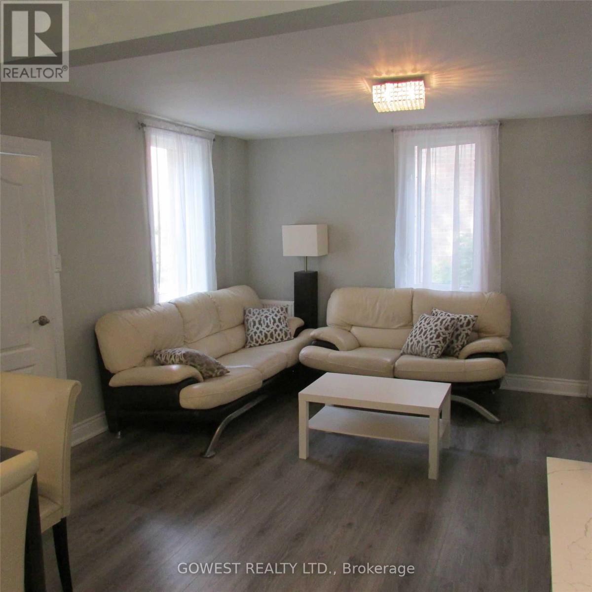 19b - 19 Troy Street, Mississauga, Ontario  L5G 1S6 - Photo 2 - W12380568