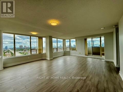 1808 - 700 Constellation Drive, Mississauga, Ontario  L5R 3G8 - Photo 15 - W12380572