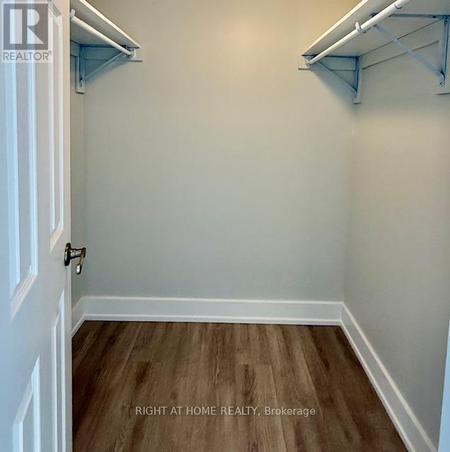 1808 - 700 Constellation Drive, Mississauga, Ontario  L5R 3G8 - Photo 19 - W12380572