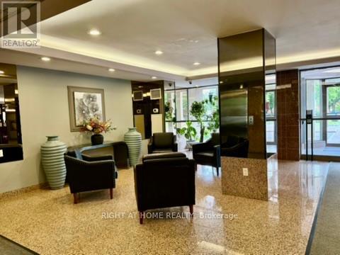 1808 - 700 Constellation Drive, Mississauga, Ontario  L5R 3G8 - Photo 5 - W12380572