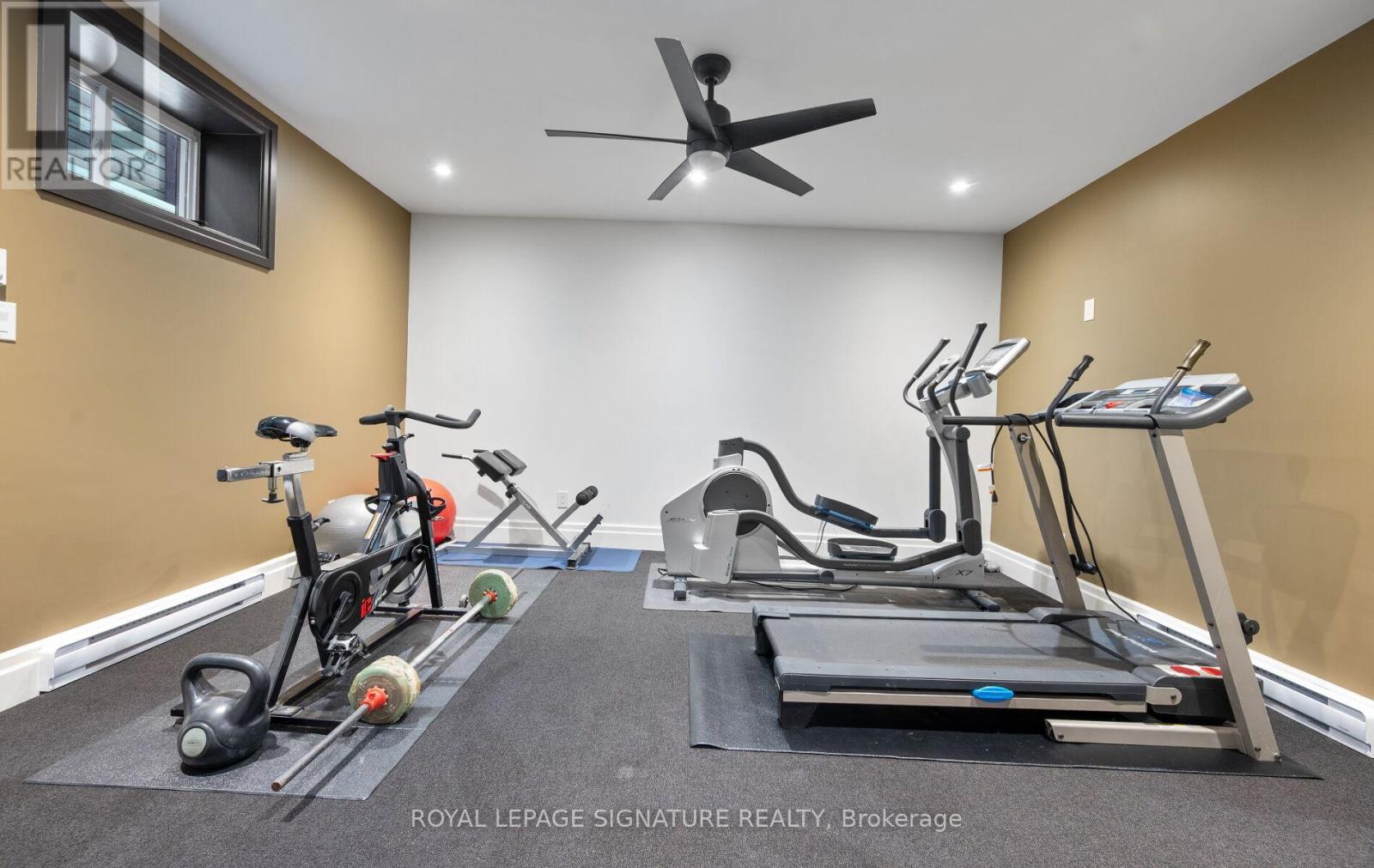 36 Wanita Road, Mississauga (Port Credit), Ontario  L5G 1B4 - Photo 40 - W12380597