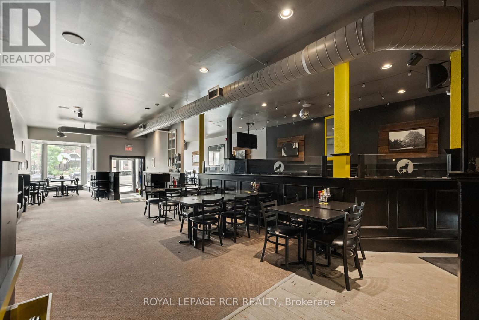 137-139 Broadway, Orangeville, Ontario  L9W 1K2 - Photo 10 - W12380650