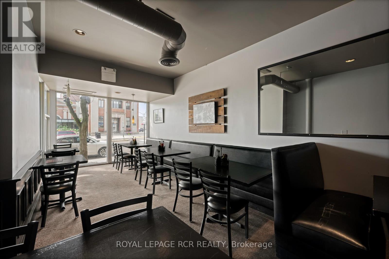 137-139 Broadway, Orangeville, Ontario  L9W 1K2 - Photo 23 - W12380650