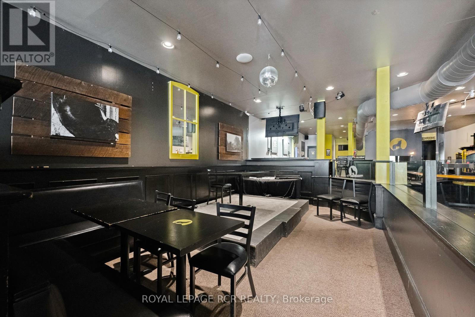 137-139 Broadway, Orangeville, Ontario  L9W 1K2 - Photo 25 - W12380650