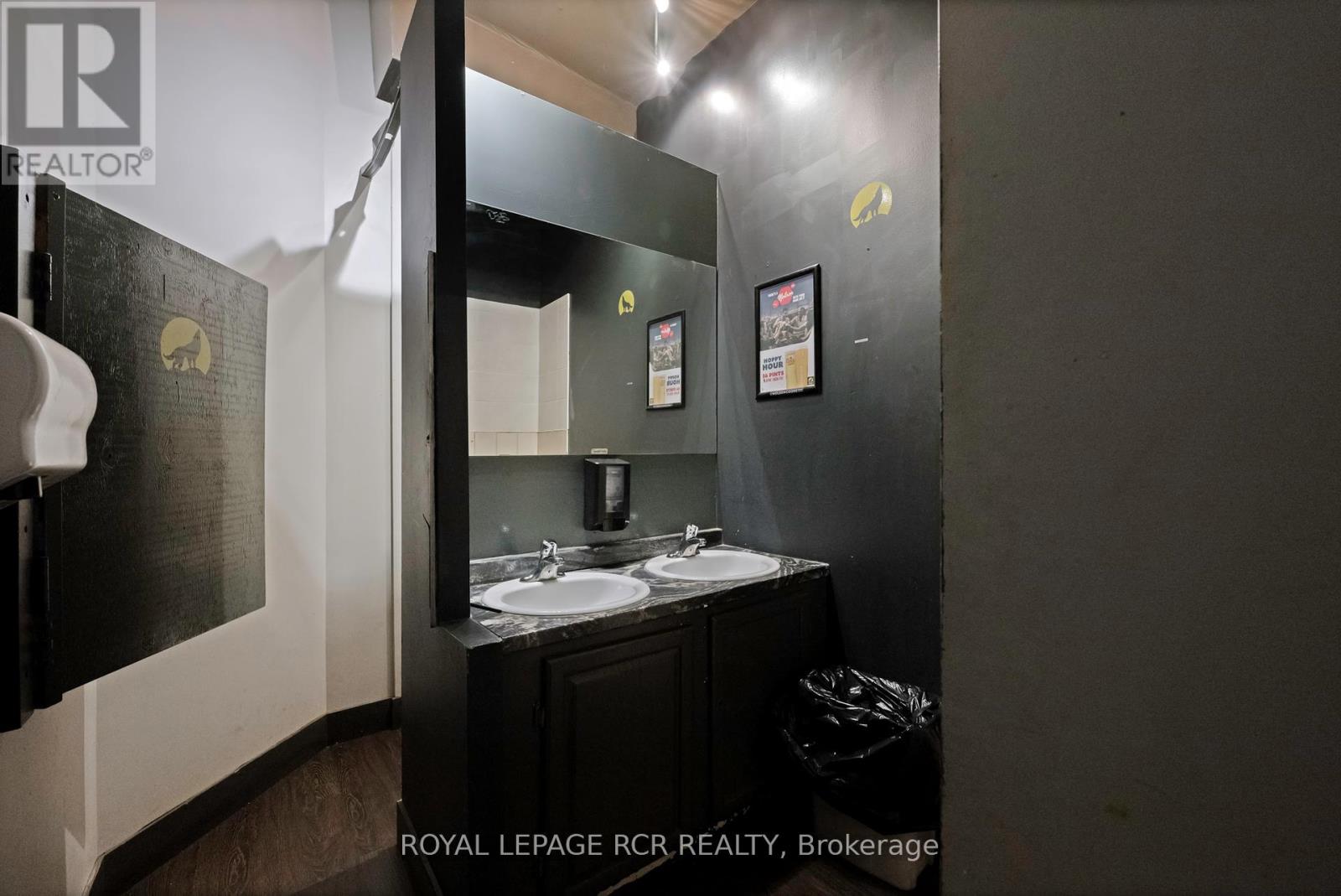 137-139 Broadway, Orangeville, Ontario  L9W 1K2 - Photo 28 - W12380650