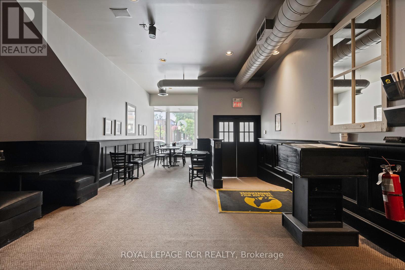 137-139 Broadway, Orangeville, Ontario  L9W 1K2 - Photo 4 - W12380650