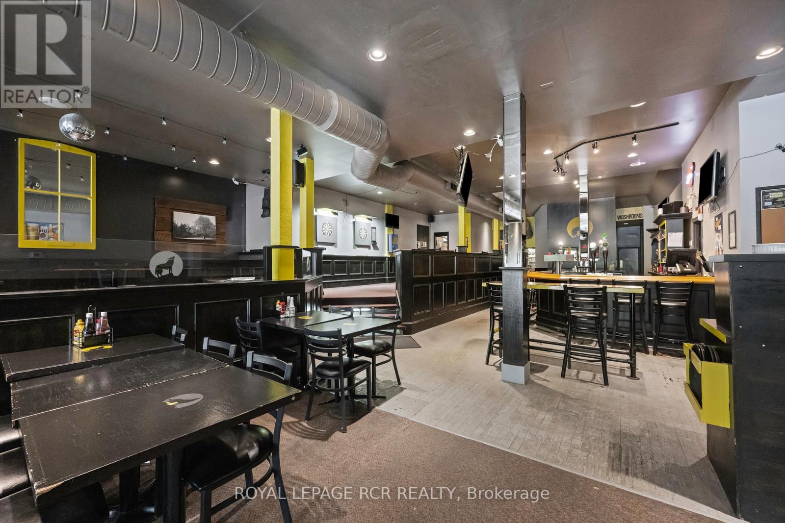 137-139 Broadway, Orangeville, Ontario  L9W 1K2 - Photo 9 - W12380650