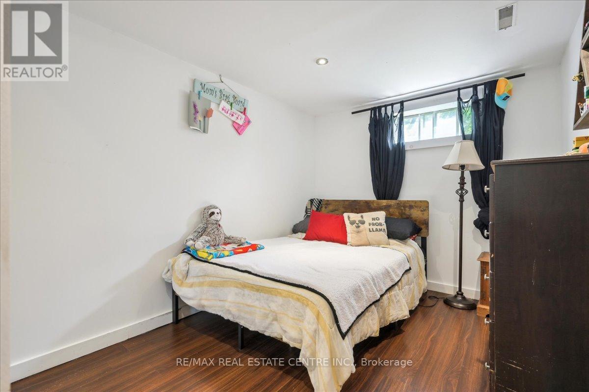 74 Mountainview Road S, Halton Hills, Ontario  L7G 4K5 - Photo 19 - W12380660