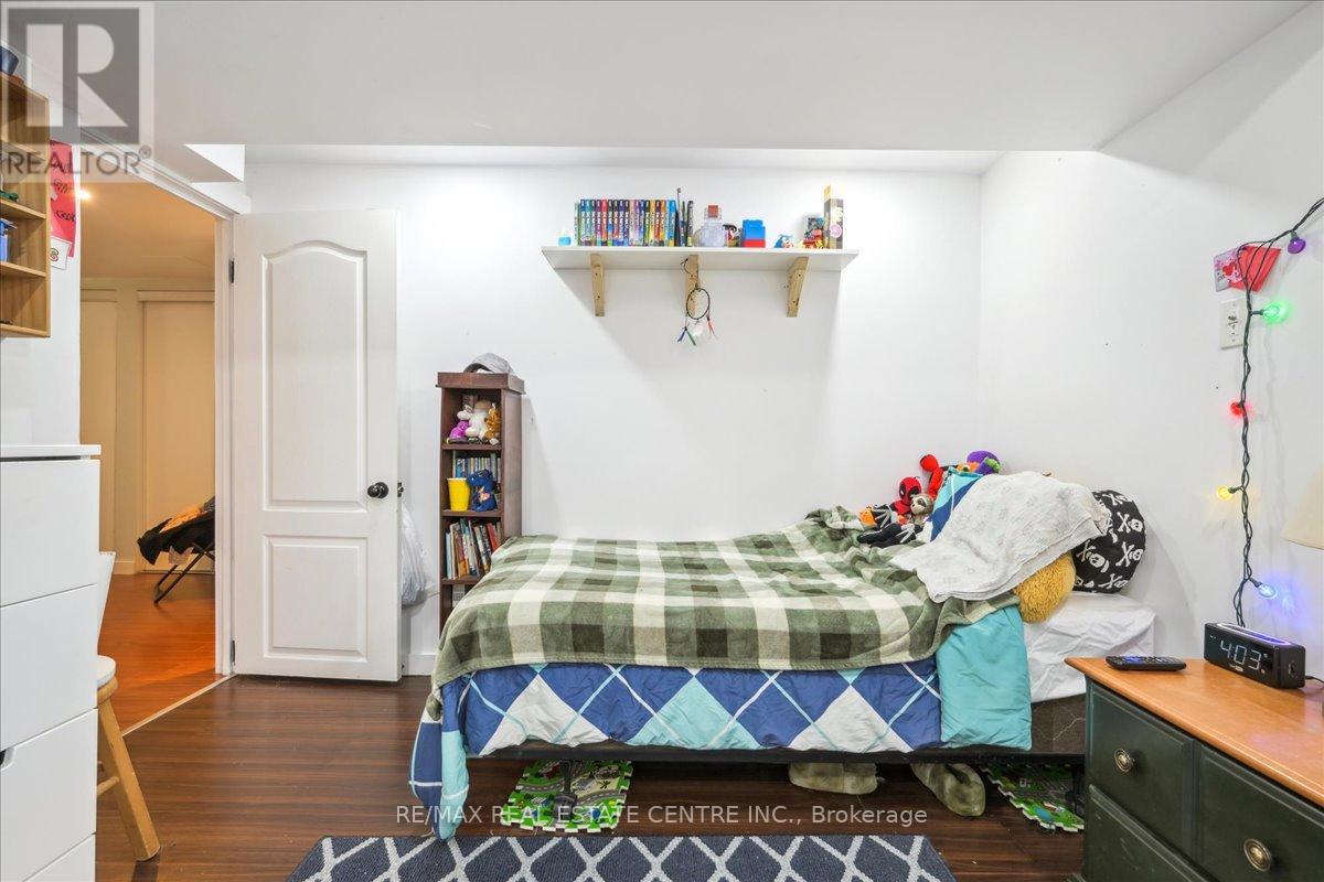 74 Mountainview Road S, Halton Hills, Ontario  L7G 4K5 - Photo 20 - W12380660