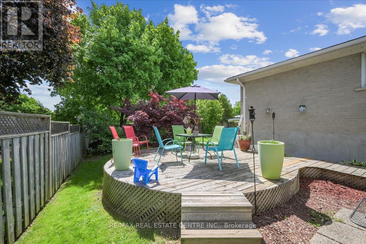 74 Mountainview Road S, Halton Hills, Ontario  L7G 4K5 - Photo 21 - W12380660