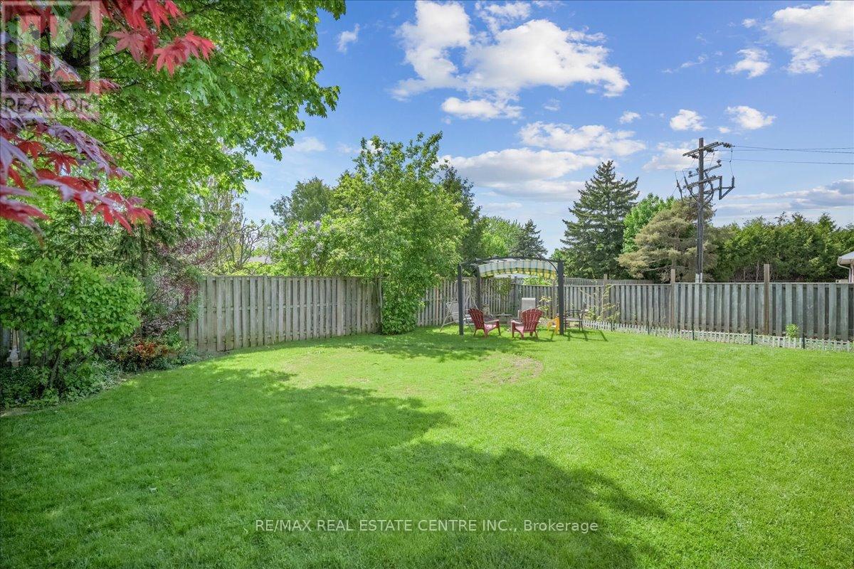 74 Mountainview Road S, Halton Hills, Ontario  L7G 4K5 - Photo 25 - W12380660