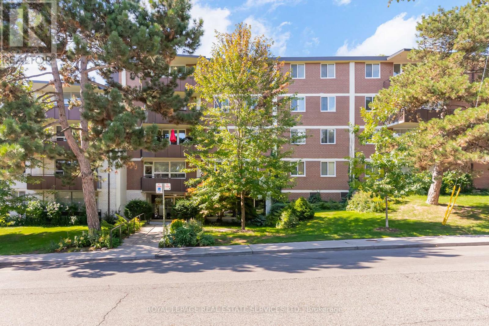 221 - 80 COE HILL DRIVE, Toronto, Ontario