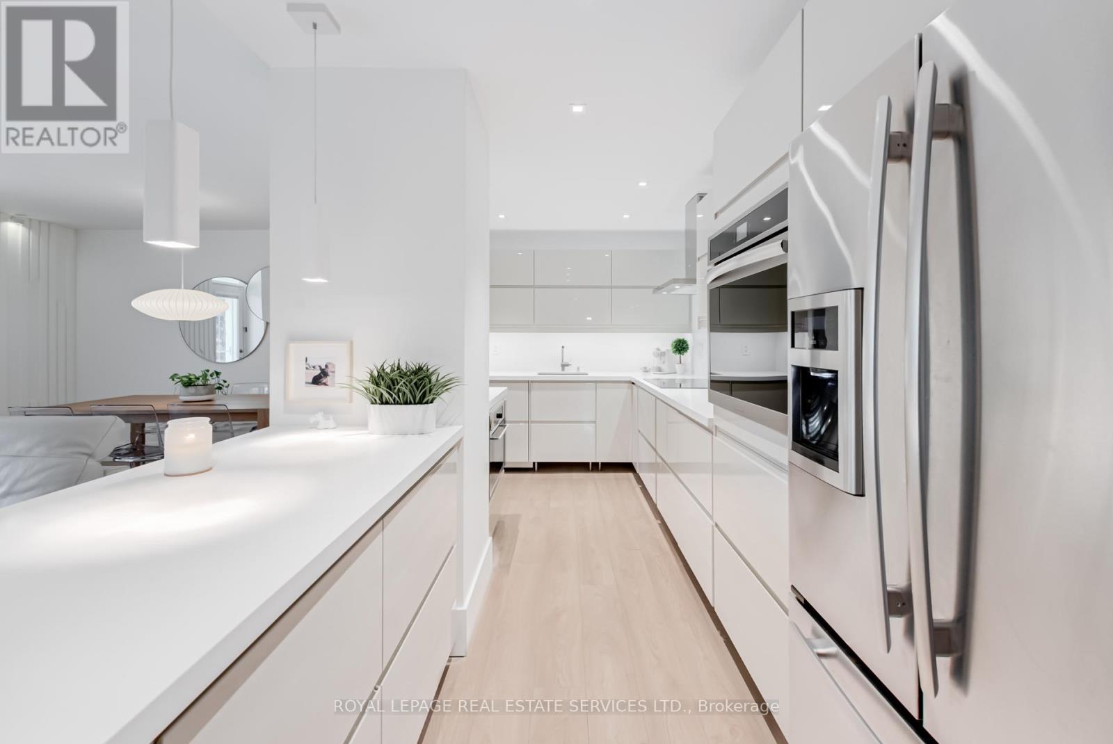 221 - 80 Coe Hill Drive, Toronto (High Park-Swansea), Ontario  M6S 3C9 - Photo 14 - W12380674