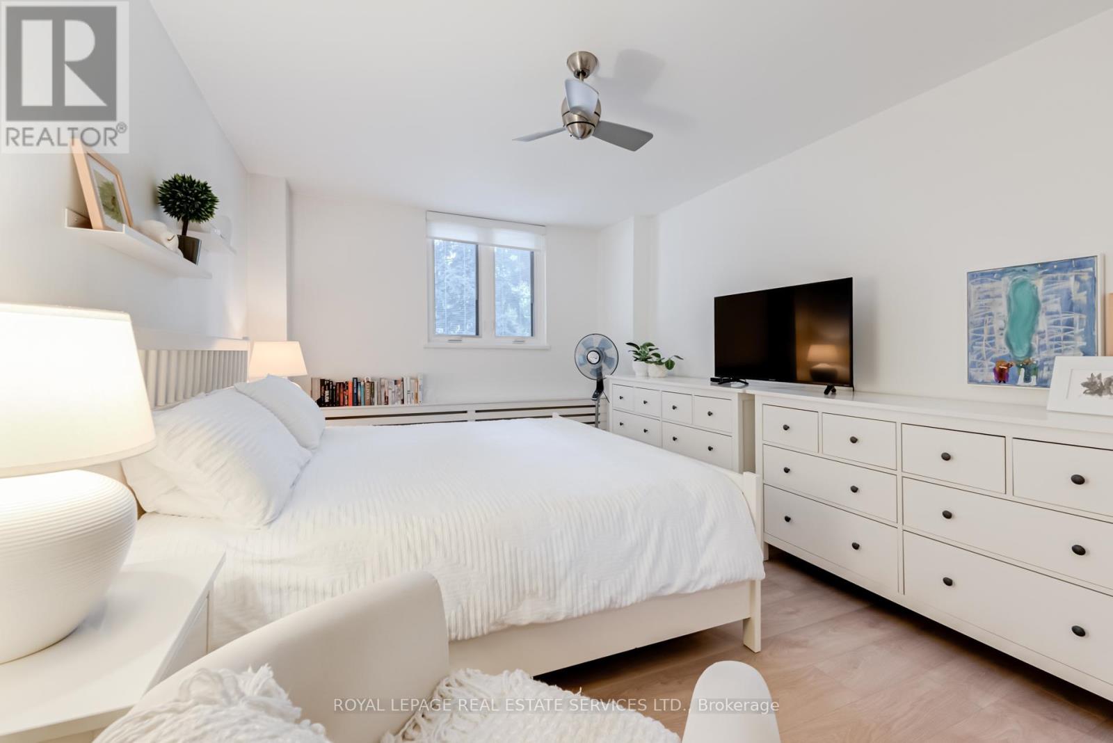 221 - 80 Coe Hill Drive, Toronto (High Park-Swansea), Ontario  M6S 3C9 - Photo 25 - W12380674