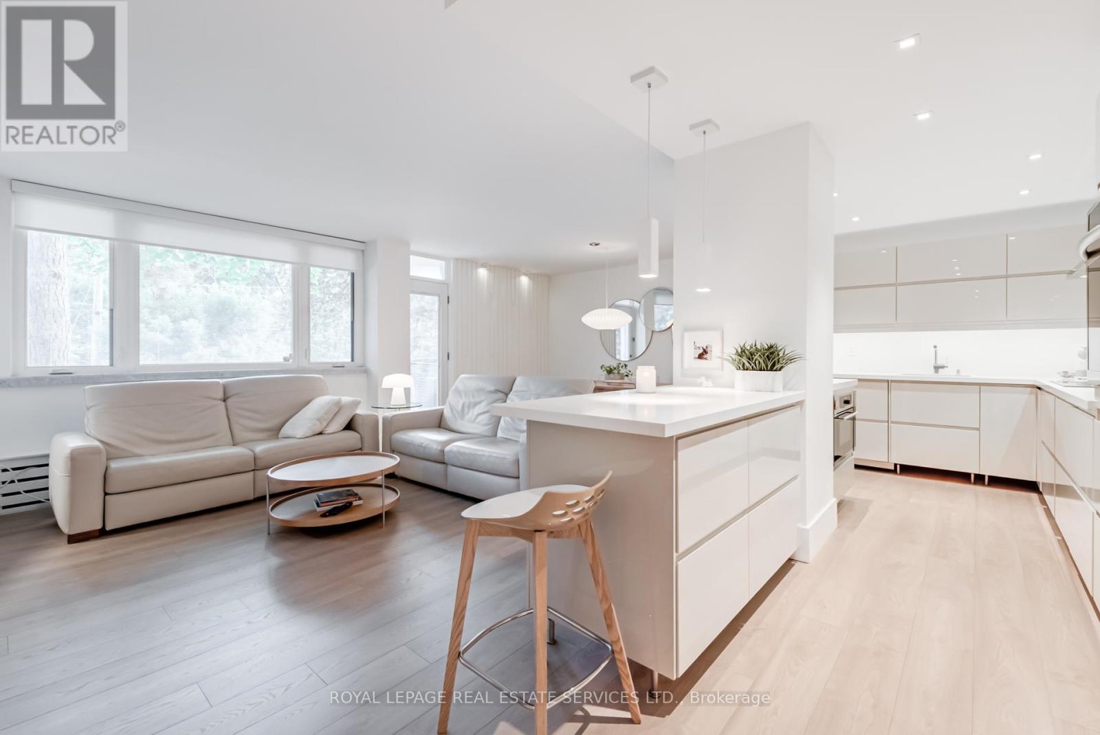221 - 80 Coe Hill Drive, Toronto (High Park-Swansea), Ontario  M6S 3C9 - Photo 3 - W12380674