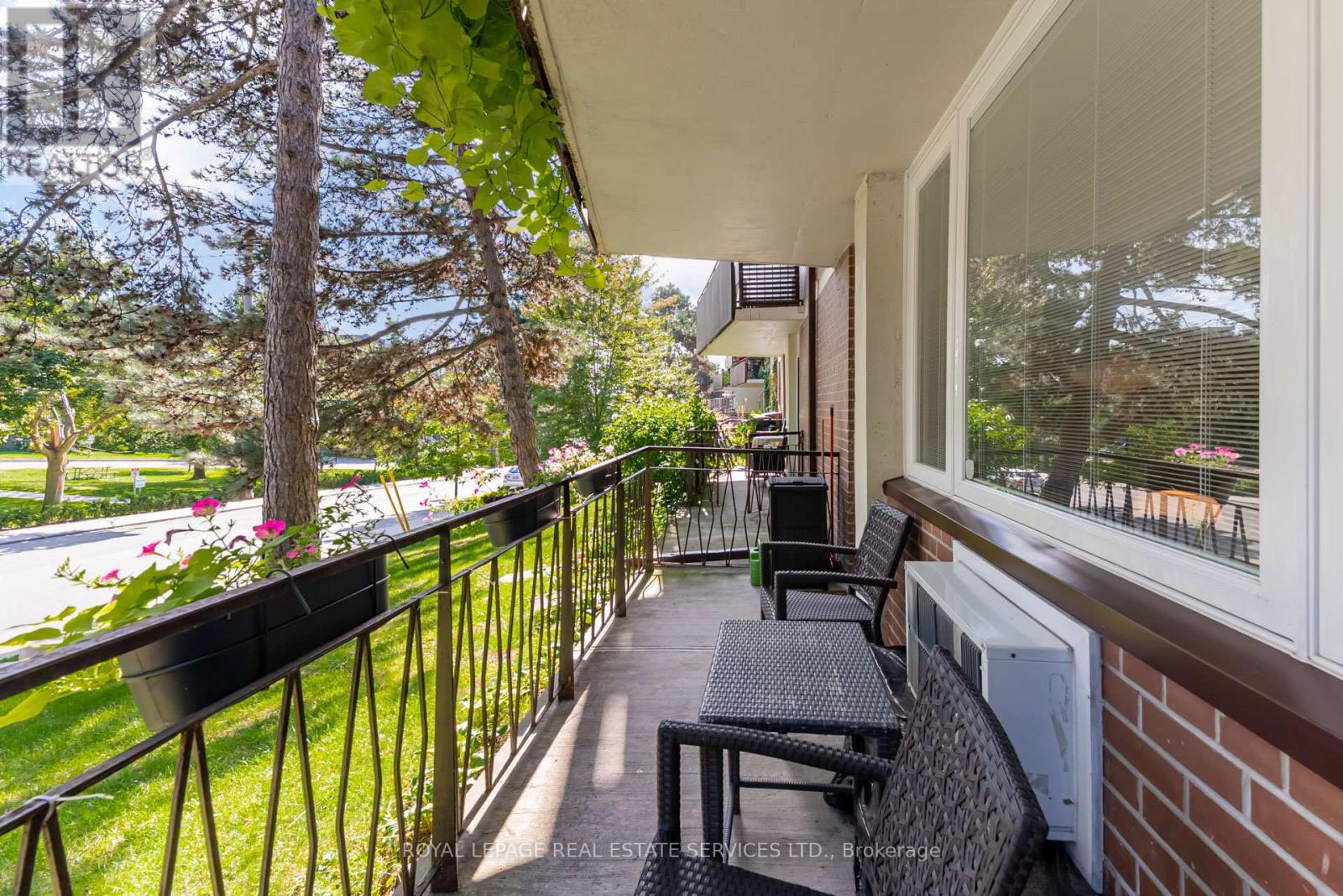 221 - 80 Coe Hill Drive, Toronto (High Park-Swansea), Ontario  M6S 3C9 - Photo 31 - W12380674