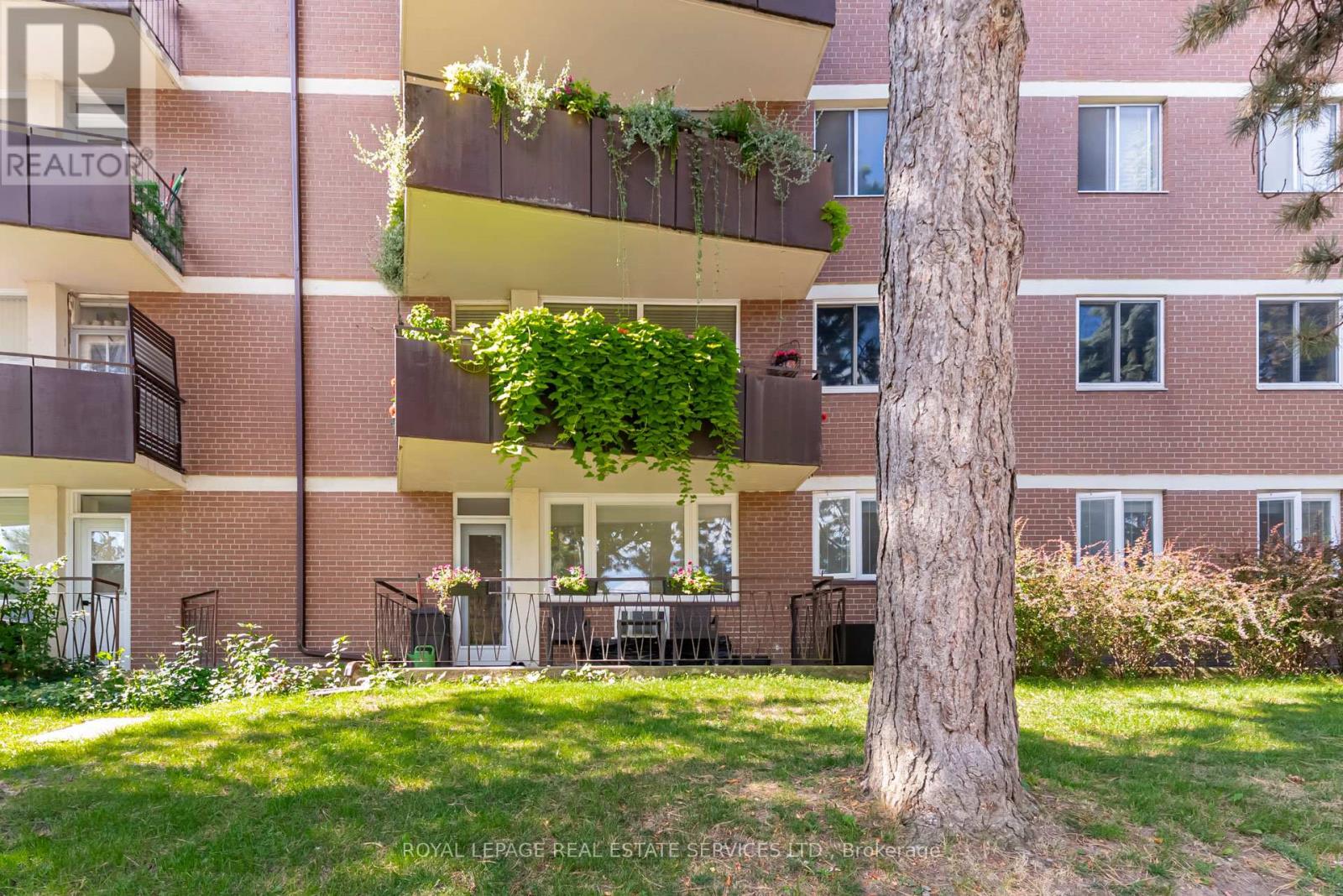 221 - 80 Coe Hill Drive, Toronto (High Park-Swansea), Ontario  M6S 3C9 - Photo 35 - W12380674