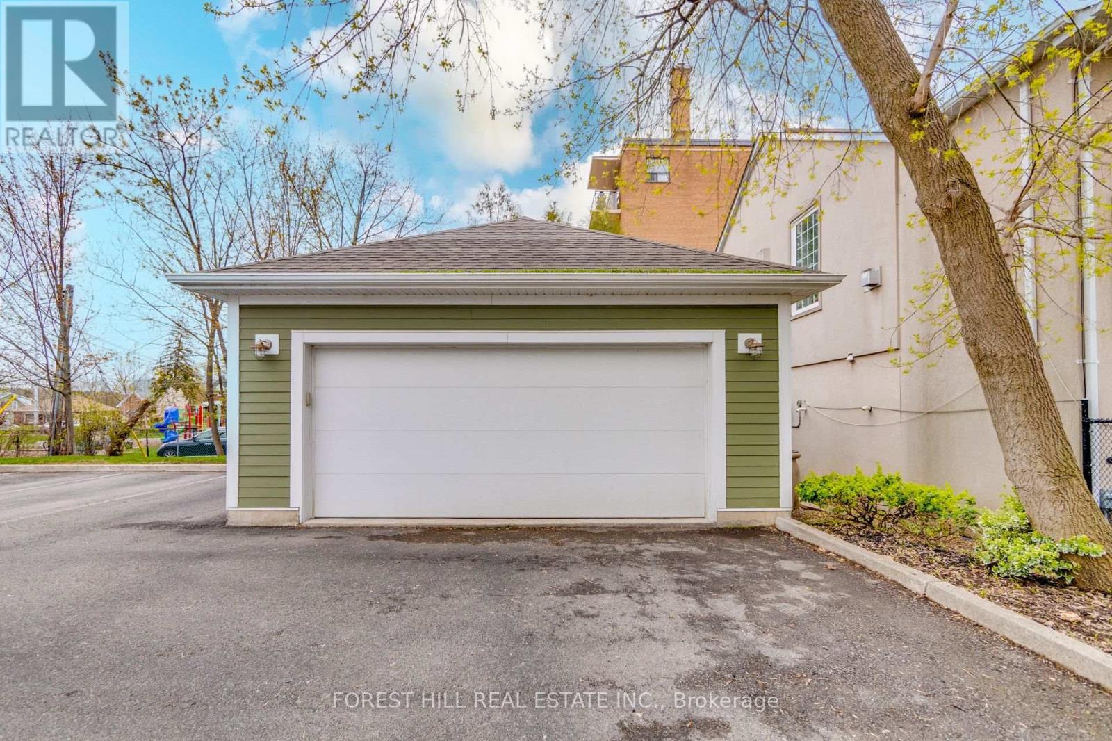 201 QUEEN STREET S Mississauga (Streetsville), ON L5M 1L4