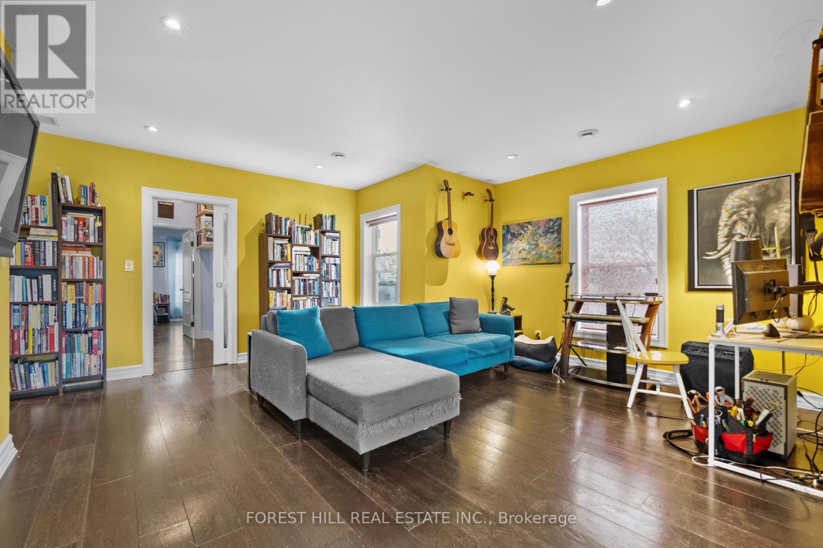 201 Queen Street S, Mississauga, Ontario  L5M 1L4 - Photo 24 - W12380693