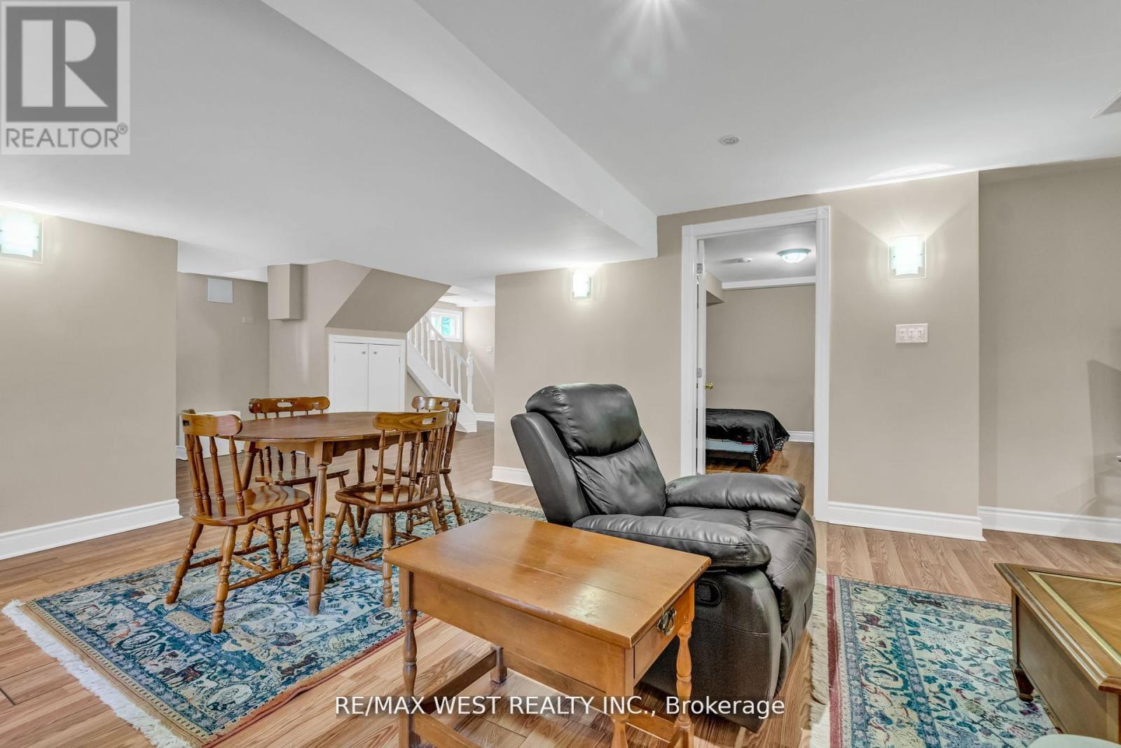 15 Breadner Drive, Toronto, Ontario  M9R 3M3 - Photo 29 - W12380700