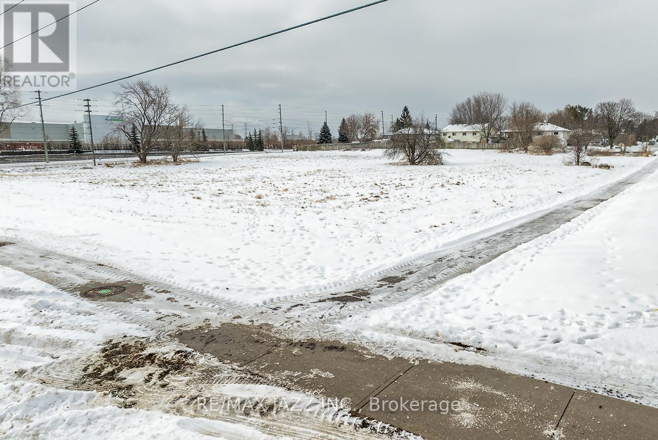 200 Baseline Road W, Clarington, Ontario  L1C 4K9 - Photo 5 - E12380136